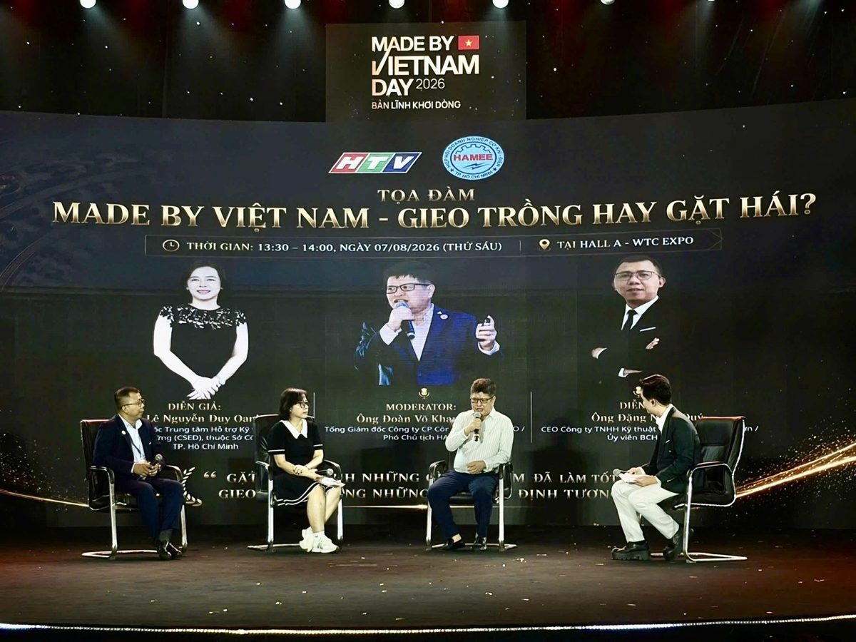Ngọc Quý đang làm việc